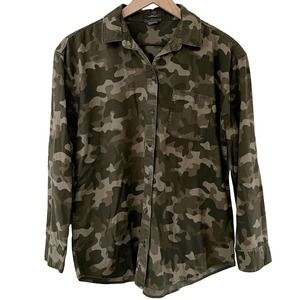 Eddie Bauer Women's M Green Khaki Camo Boyfriend Fit Button Up Shirt Camouflage